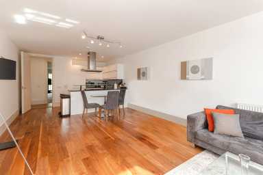 Theobalds Road, Holborn - WC1X view 12