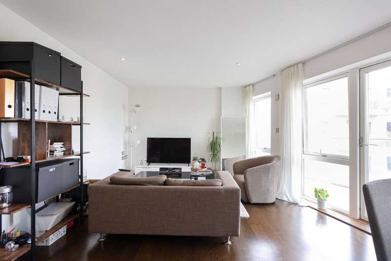 2 bedrooms apartments/flats to sale in Freda Street, Bermondsey-image 14