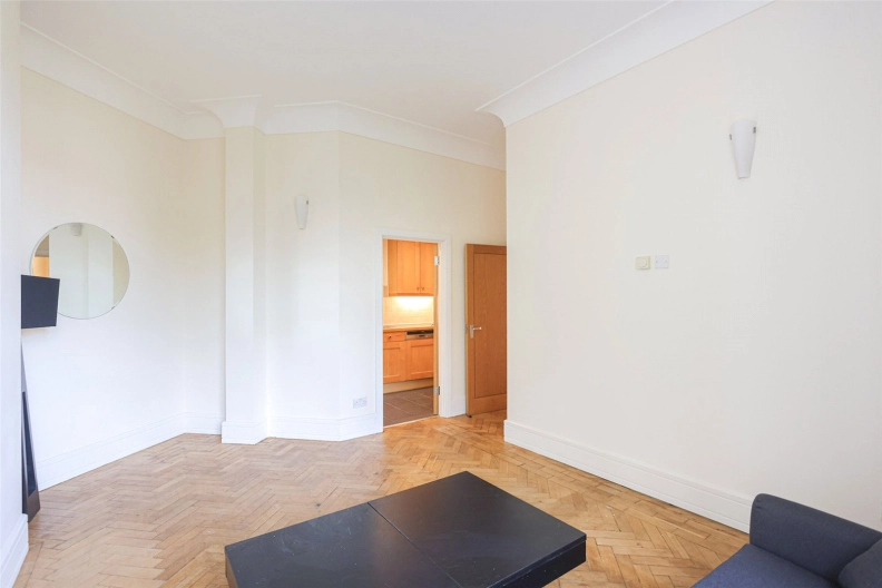 2 bedrooms apartments/flats to sale in Rosebery Avenue, Angel-image 4