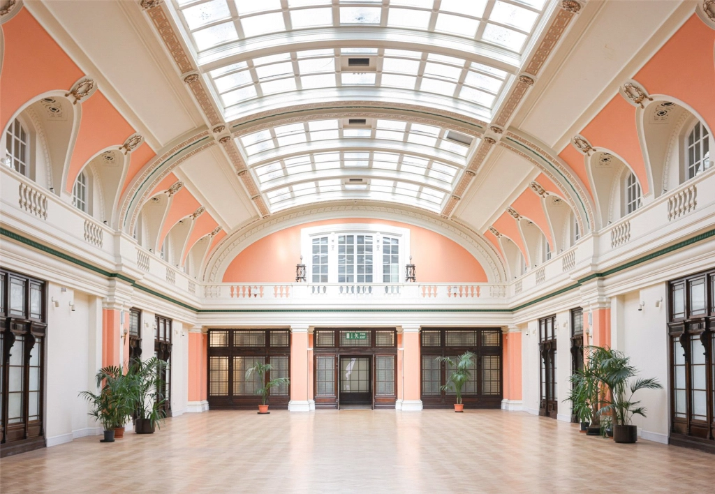 2 bedrooms apartments/flats for sale in Rosebery Avenue, Angel - EC1R view 2