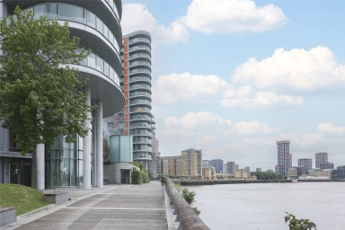 Blackwall Way, Blackwall - E14 view 1