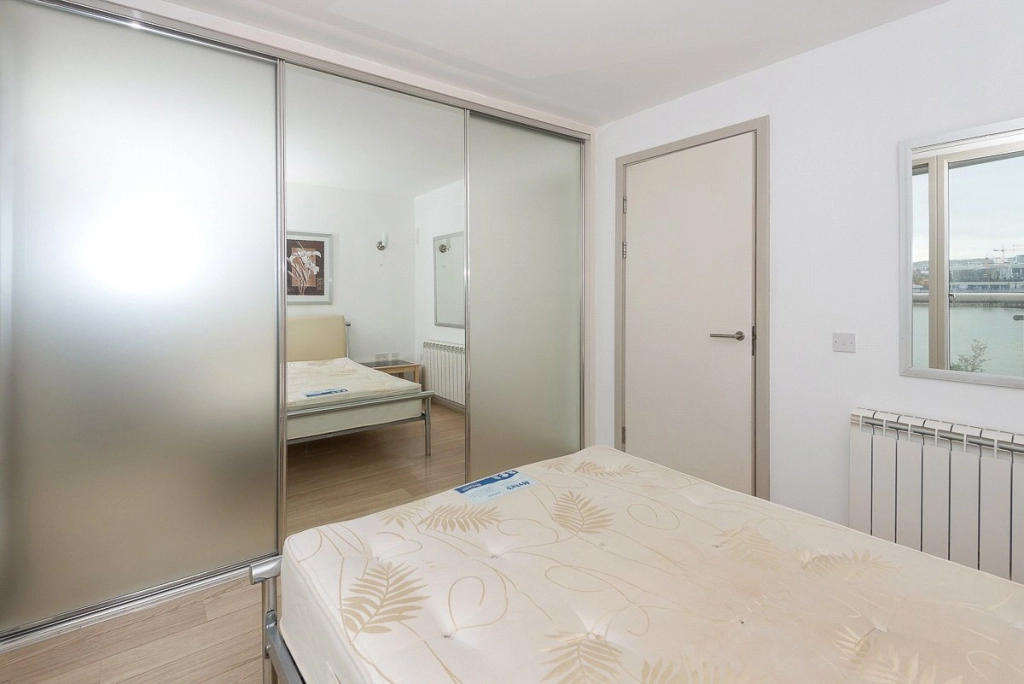1 bedroom apartments/flats for sale in Blackwall Way, Blackwall - E14 view 10