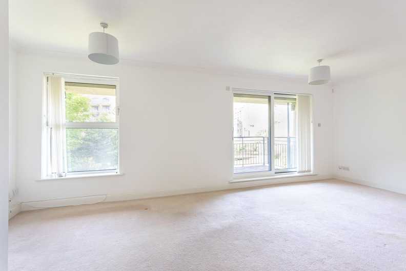 2 bedrooms apartments/flats to sale in Providence Square, Bermondsey-image 2