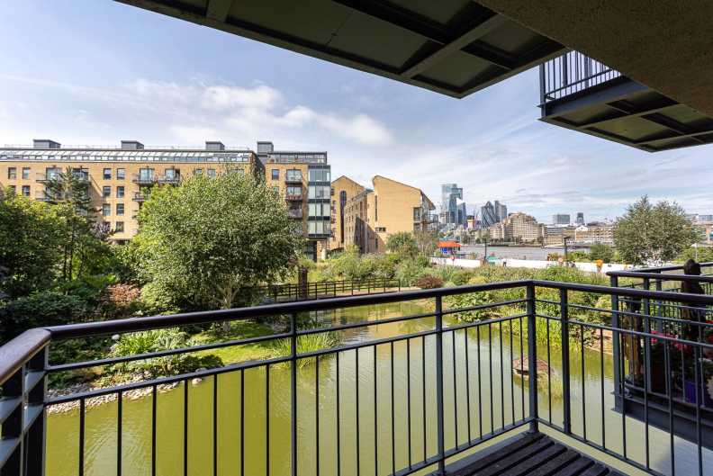 2 bedrooms apartments/flats to sale in Providence Square, Bermondsey-image 5