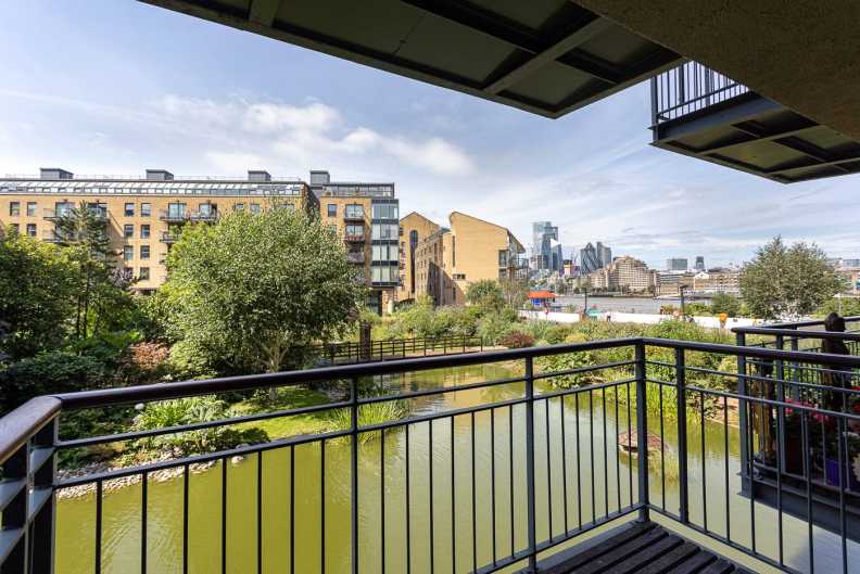 2 bedrooms apartments/flats to sale in Providence Square, Bermondsey-image 5