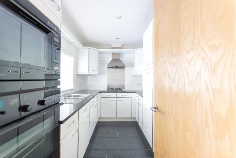2 bedrooms apartments/flats to sale in Providence Square, Bermondsey-image 13
