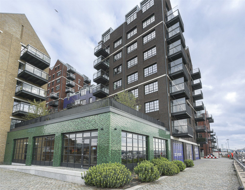 1 bedroom apartments/flats to sale in Orchard Place, East India Dock-image 1