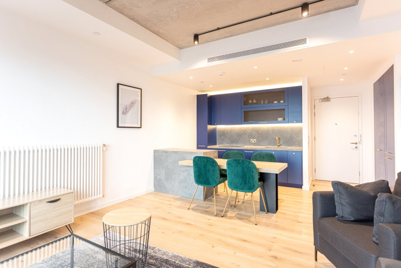 1 bedroom apartments/flats to sale in Orchard Place, East India Dock-image 3