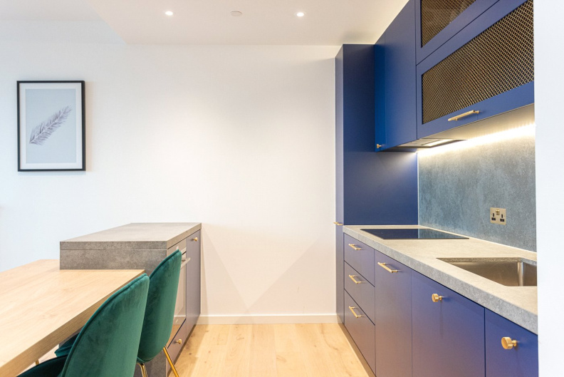 1 bedroom apartments/flats to sale in Orchard Place, East India Dock-image 10