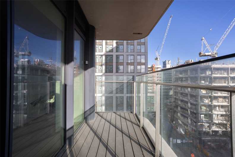 2 bedrooms apartments/flats to sale in Glasshouse Gardens, Stratford-image 19