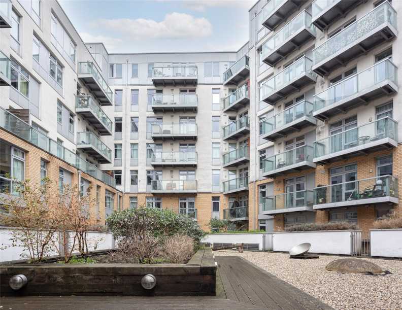 2 bedrooms apartments/flats to sale in Salton Square, Poplar-image 17