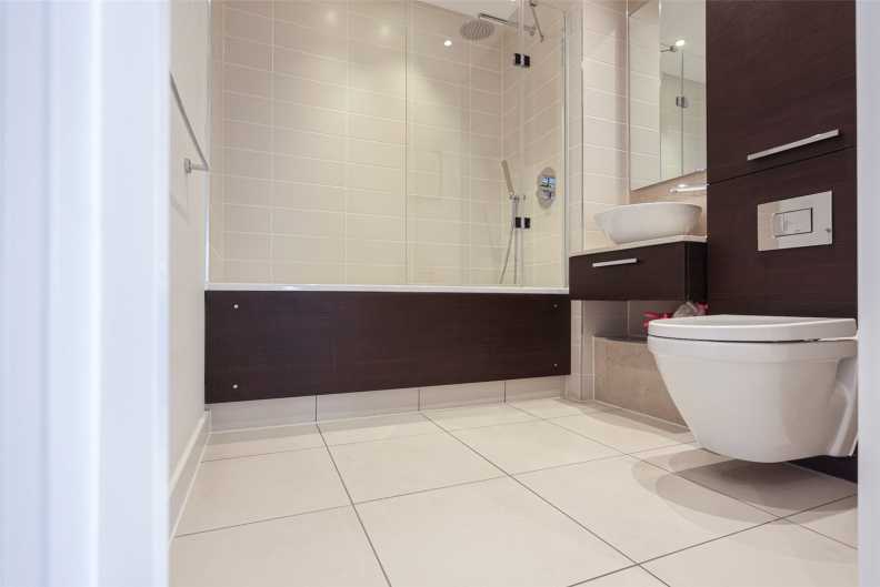 2 bedrooms apartments/flats to sale in Great Eastern Road, Stratford-image 24
