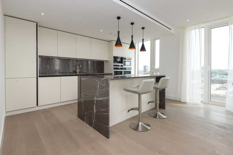 3 bedrooms apartments/flats to sale in Vaughan Way, Wapping-image 3