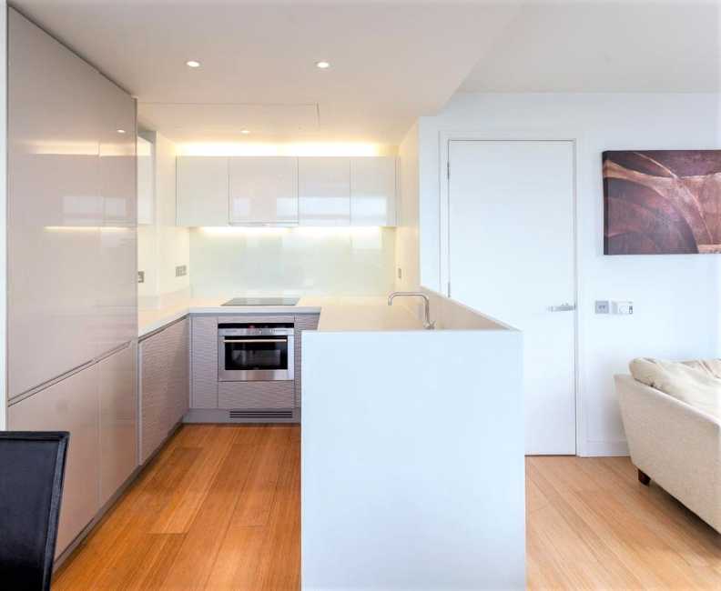 2 bedrooms apartments/flats to sale in Pan Peninsula Square, South Quay-image 3