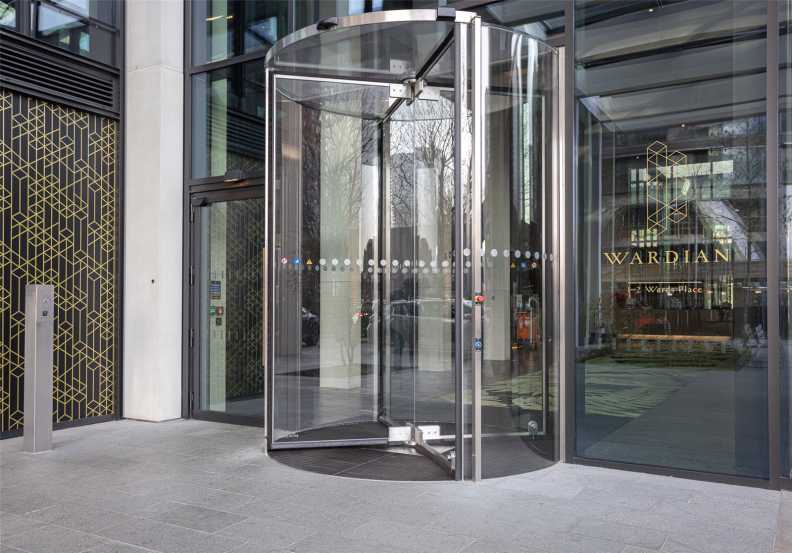 Studio apartment for Sale in Wards Place, Canary Wharf, E14, London