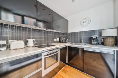Westland Place, Old Street - N1 view 11
