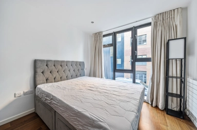 Westland Place, Old Street - N1 view 5
