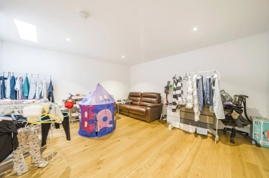Hand Axe Yard, Kings Cross WC1X image 2