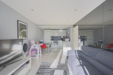 Yeo Street, Bromley-By-Bow - E3 view 9