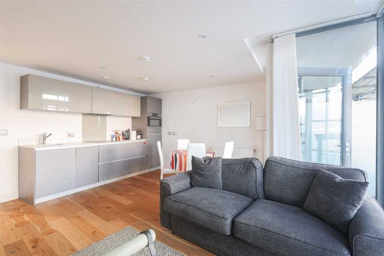 1 bedroom apartments/flats for sale in Prebend Street, Angel - N1 view 2