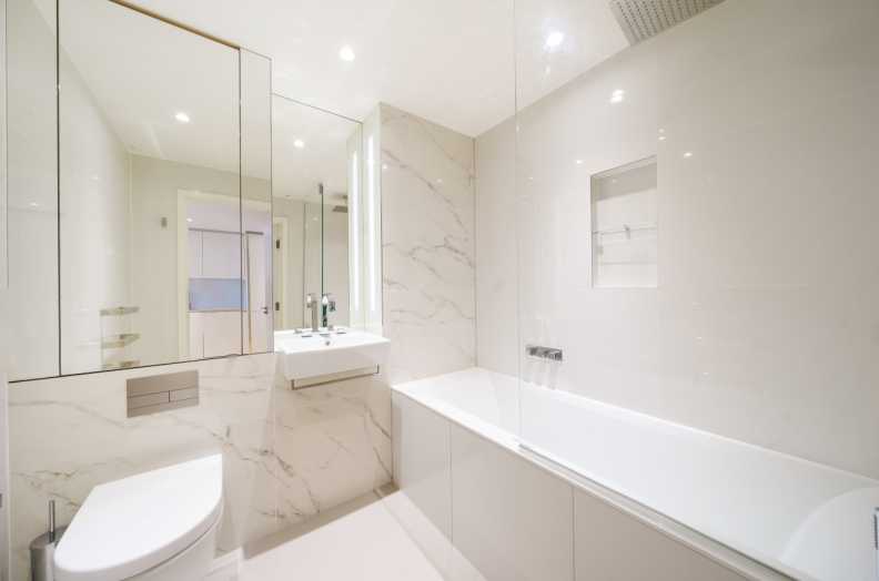 1 bedroom apartments/flats to sale in Marsh Wall, Canary Wharf-image 4