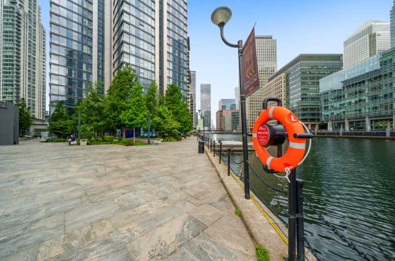 1 bedroom apartments/flats to sale in Marsh Wall, Canary Wharf-image 16