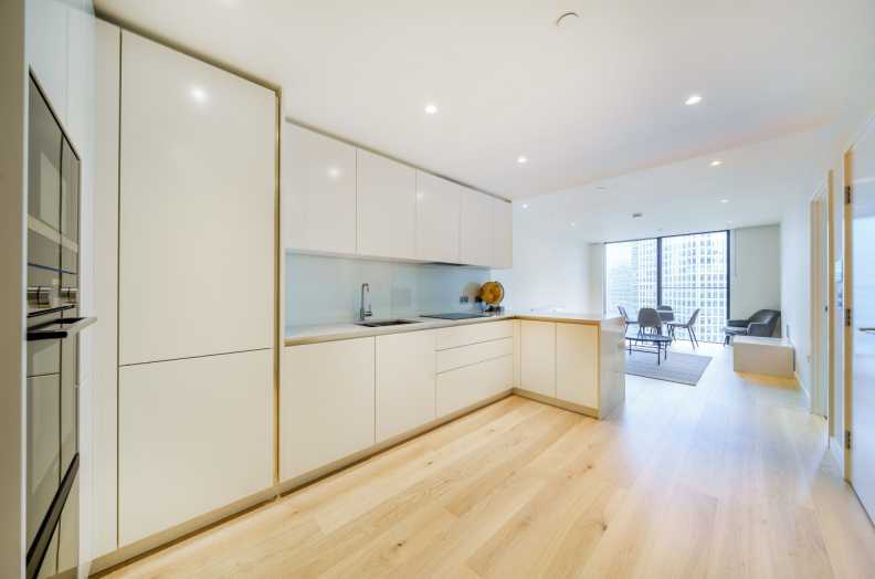 1 bedroom apartments/flats to sale in Marsh Wall, Canary Wharf-image 2