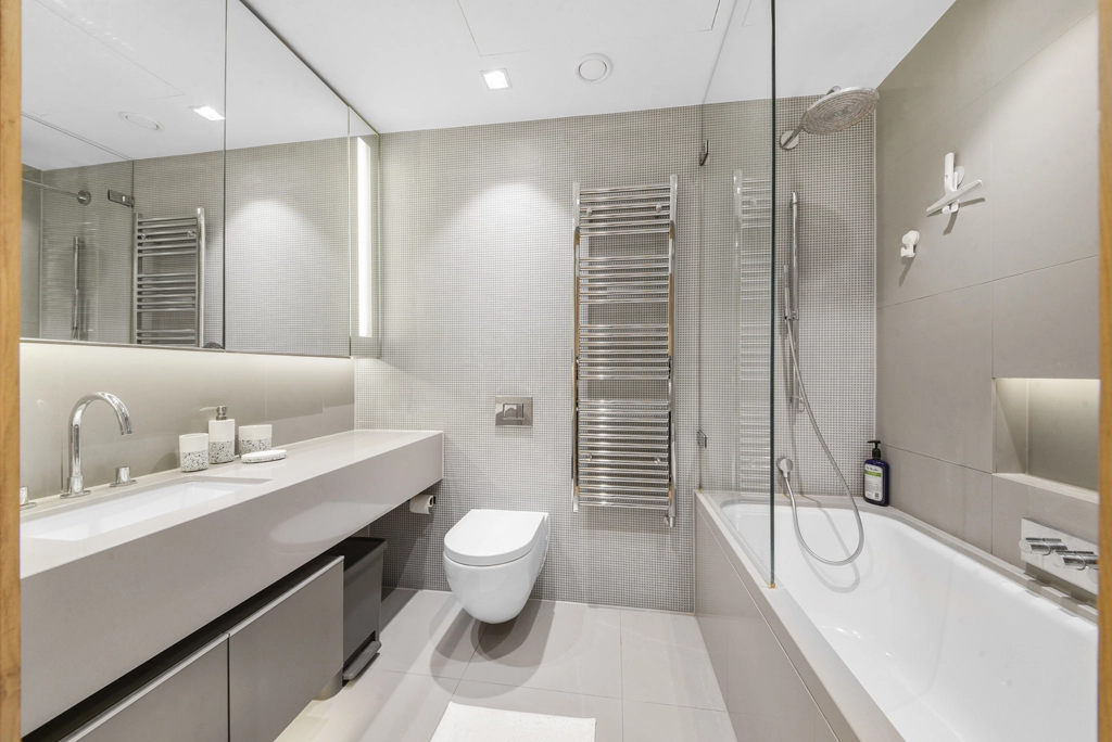 1 bedroom apartments/flats for sale in Duchess Walk, Southwark - SE1 view 4