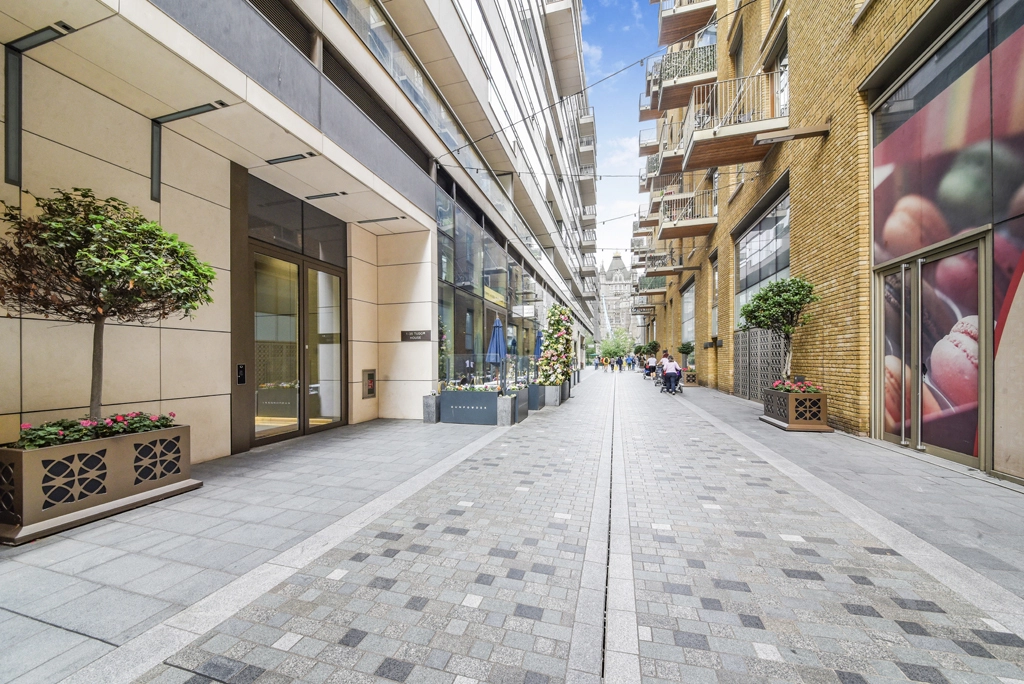 1 bedroom apartments/flats for sale in Duchess Walk, Southwark - SE1 view 12