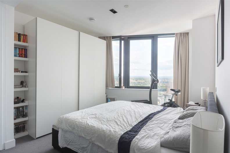 2 bedrooms apartments/flats to sale in Marsh Wall, Canary Wharf-image 7