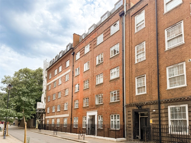 2 bedrooms apartments/flats to sale in Boswell Street, Holborn-image 1