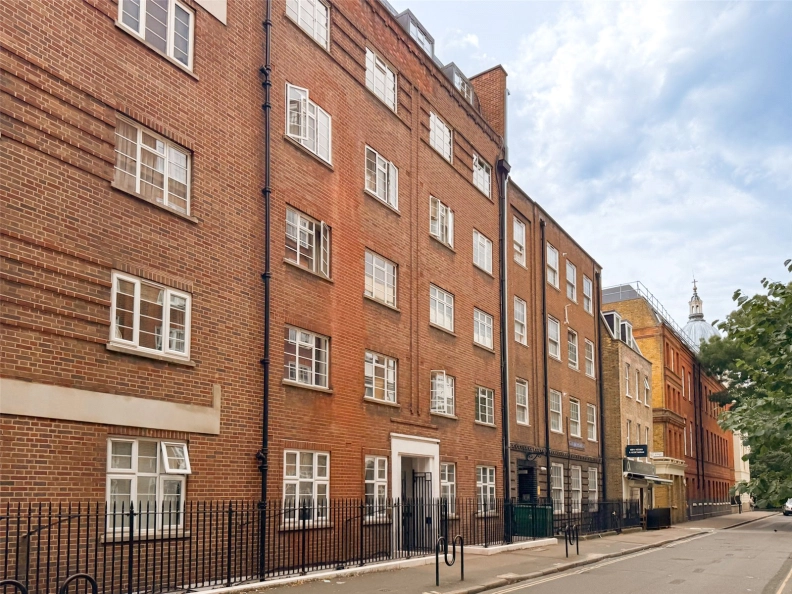 2 bedrooms apartments/flats for sale in Boswell Street, Holborn - WC1N view 12