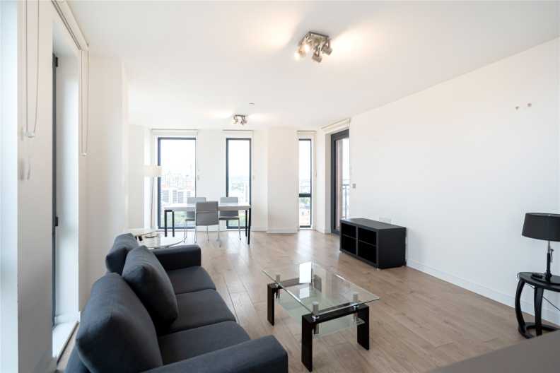 3 bedrooms apartments/flats to sale in Williamsburg Plaza, Poplar-image 1