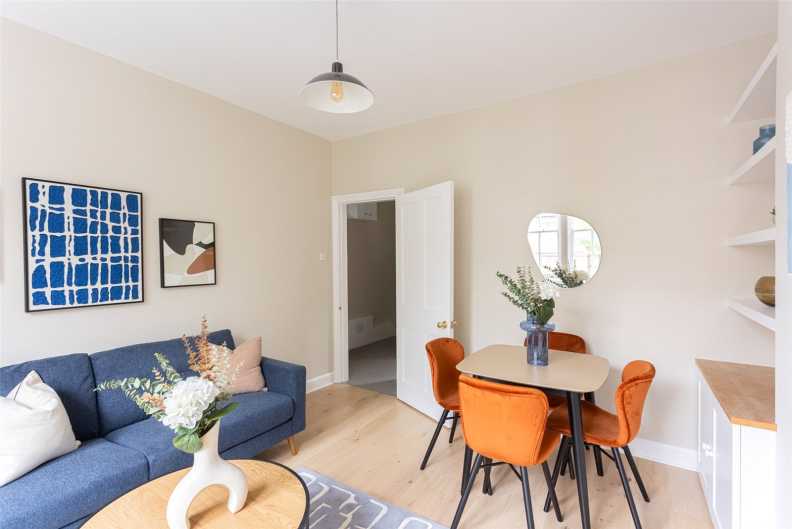 2 bedrooms apartments/flats to sale in Haberdasher Street, London-image 3