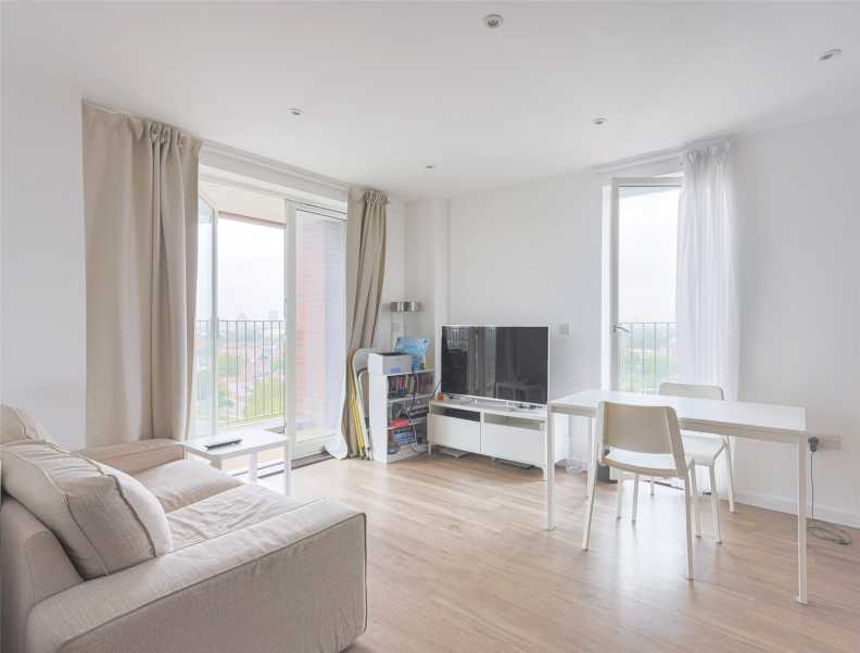 2 bedrooms apartments/flats to sale in Edwin Street, Canning Town-image 2