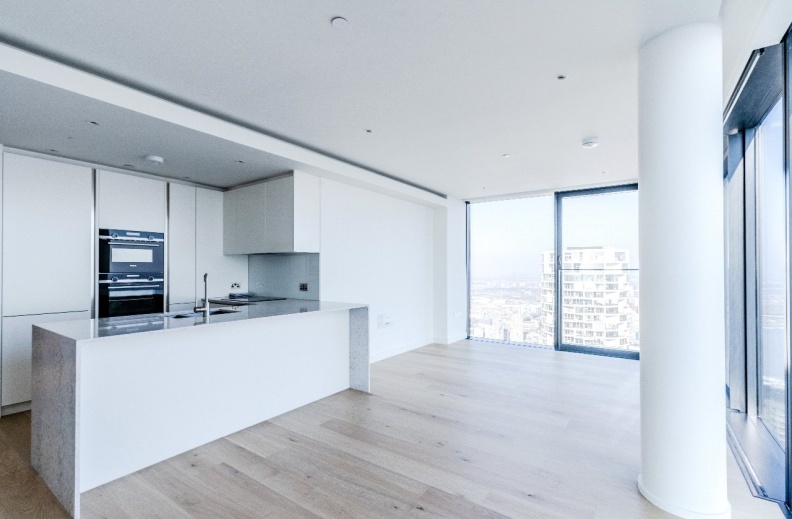 2 bedrooms apartments/flats to sale in Marsh Wall, Canary Wharf-image 1