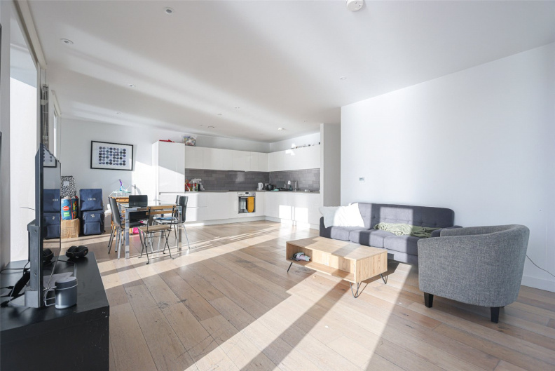 3 bedrooms apartments/flats to sale in Schooner Road, Silvertown-image 9
