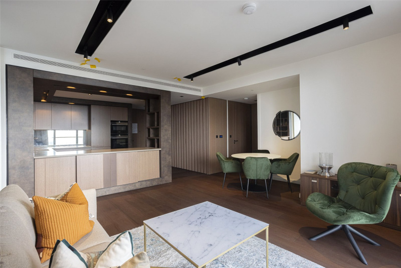 2 bedroom flat for Sale in Park Drive, Canary Wharf, E14, London