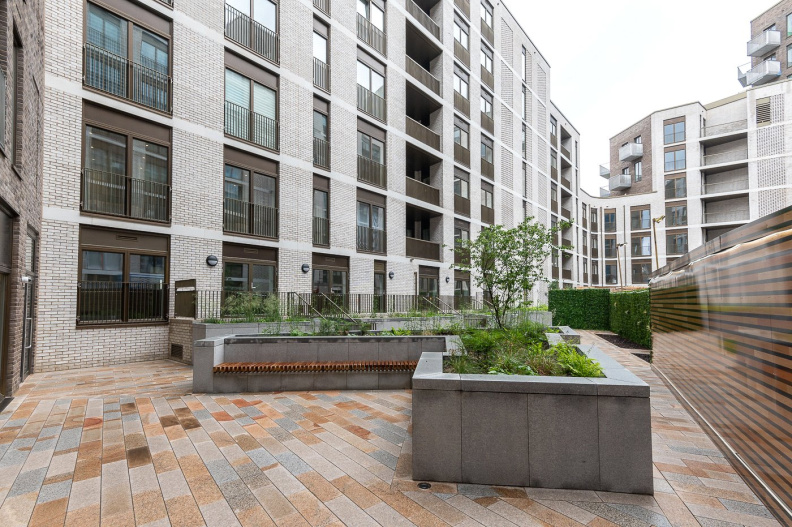 Studio apartments/flats to sale in Mount Pleasant, Farringdon-image 14