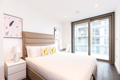 Royal Mint Street, Tower Hill - E1 view 4