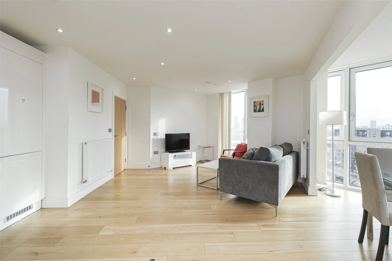 3 bedrooms apartments/flats to sale in High Street, Stratford-image 9