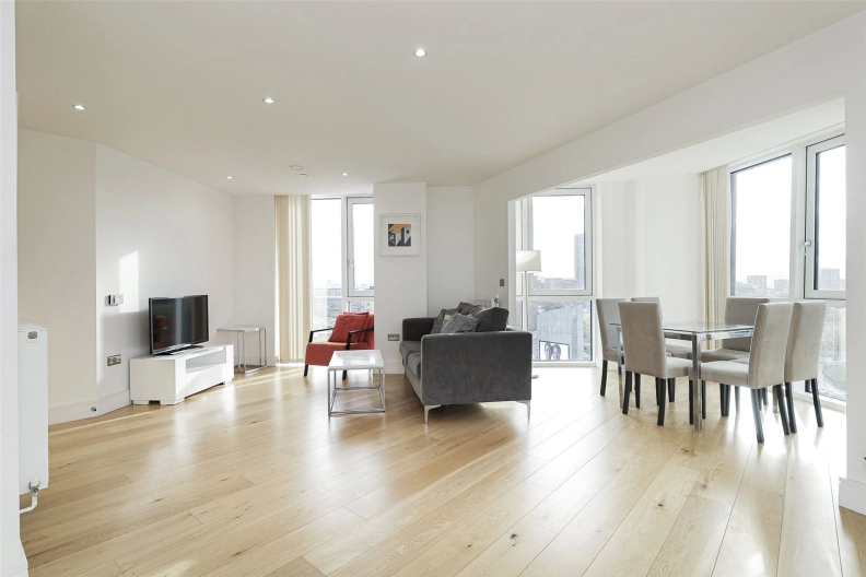 3 bedrooms apartments/flats to sale in High Street, Stratford-image 2