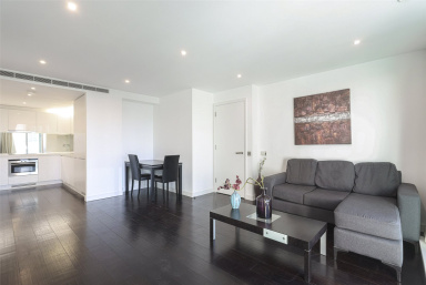 Pan Peninsula Square, Canary Wharf - E14 view 14