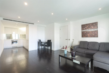 Pan Peninsula Square, Canary Wharf - E14 view 3