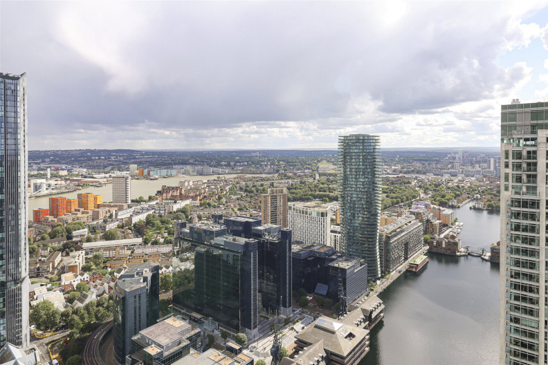 Studio apartments/flats for sale in Marsh Wall, Canary Wharf - E14 view 8