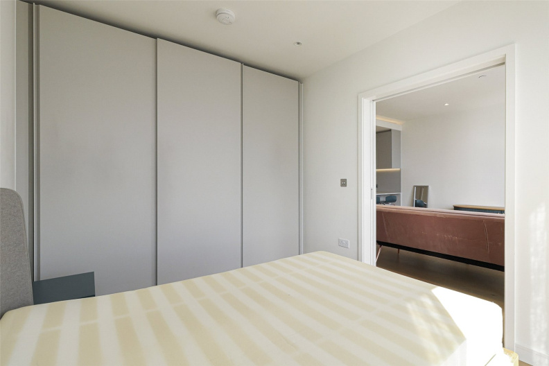 Studio apartments/flats for sale in Marsh Wall, Canary Wharf - E14 view 20