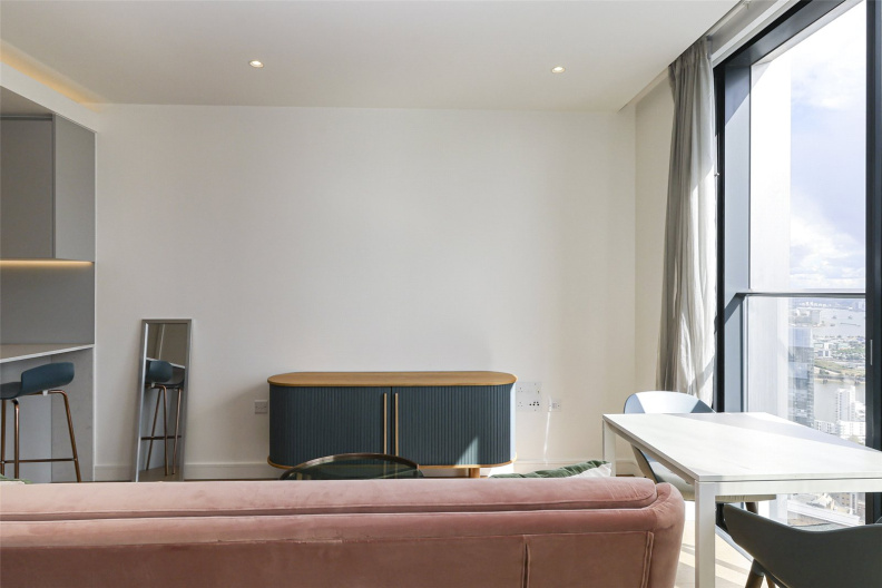 Studio apartments/flats for sale in Marsh Wall, Canary Wharf - E14 view 13