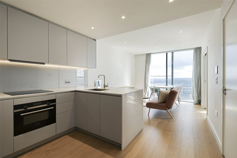 Studio apartments/flats for sale in Marsh Wall, Canary Wharf - E14 view 4