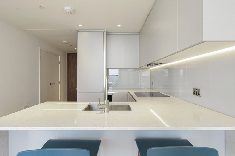 Studio apartments/flats for sale in Marsh Wall, Canary Wharf - E14 view 18