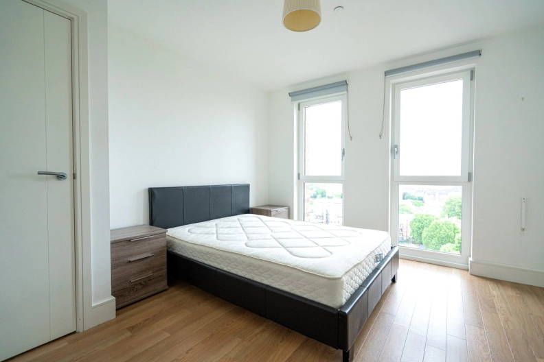 1 bedroom apartments/flats for sale in Hannaford Walk, London - E3 view 11